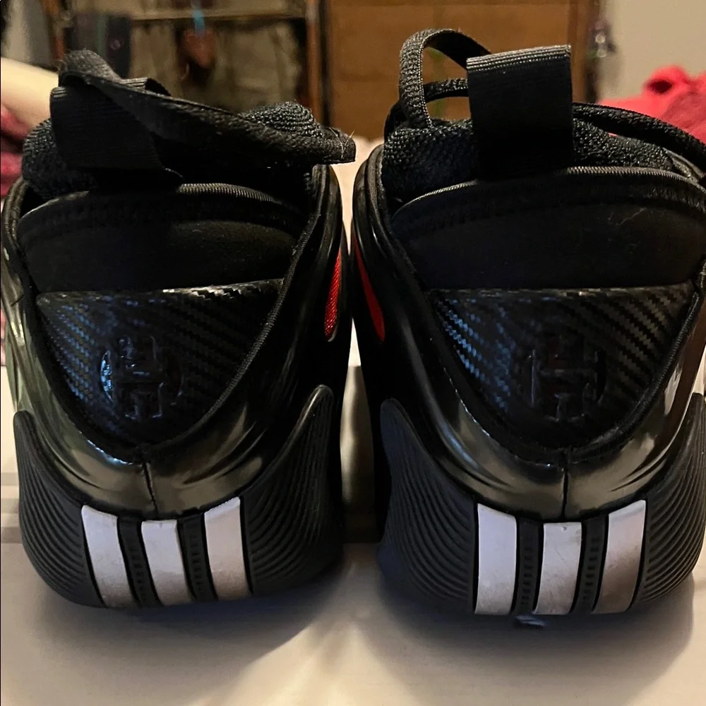 adidas Athletic Shoes Black Red - Picture 10 of 10